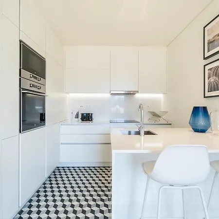 Apartment Modern 1 Bedroom With Balcony Lisbon